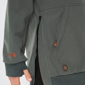 Protest Anorak “ PRTCLEYTON JR In Huntergreen 19