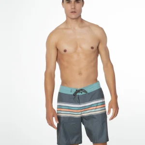 Protest Beachshort “ PRTKALFORD In Huntergreen 12