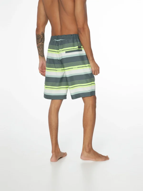Protest Beachshort “ PRTLANKSTON In Huntergreen 8