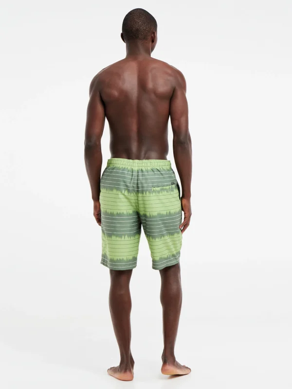 Protest Beachshorts “ PRTAUCKLEY In AlgaeGreen 8