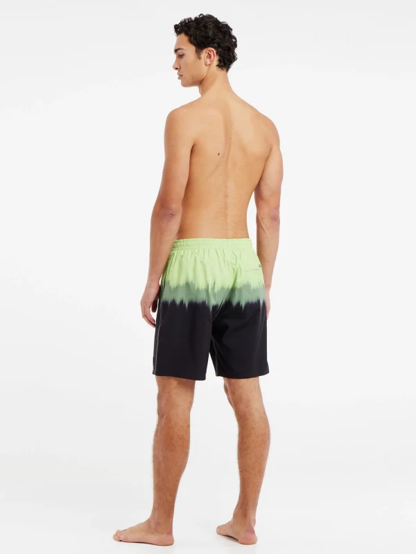Protest Beachshorts “ PRTCAGNES In AlgaeGreen 8