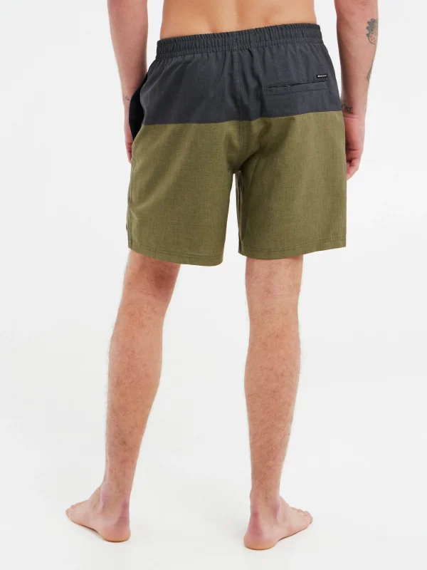 Protest Beachshorts “ PRTFORTA In True Black 4