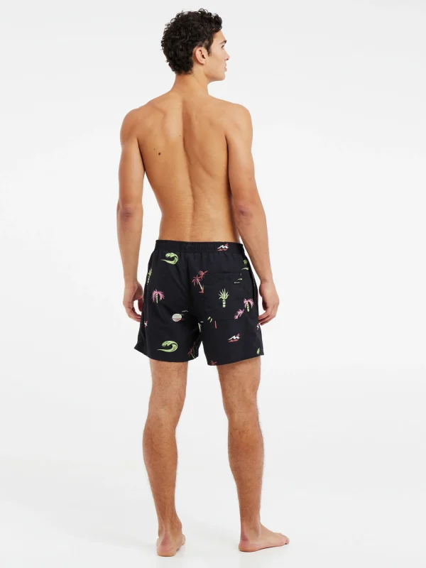 Protest Beachshorts “ PRTVUNG In True Black 8