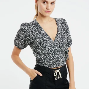 Protest Blouse “ PRTSOMOV In True Black 11