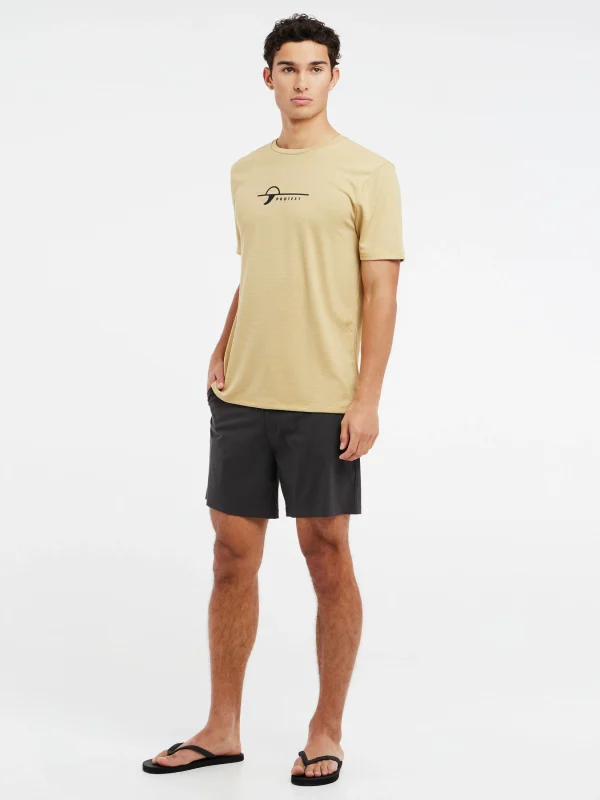 Protest Kurzarm-Rashguard “ PRTLEGUNDI In ButterYellow 4