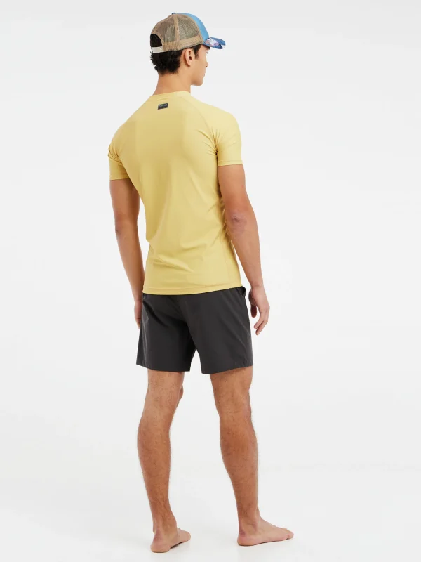 Protest Rashguard Short Sleeve “ PRTCATER In ButterYellow 8