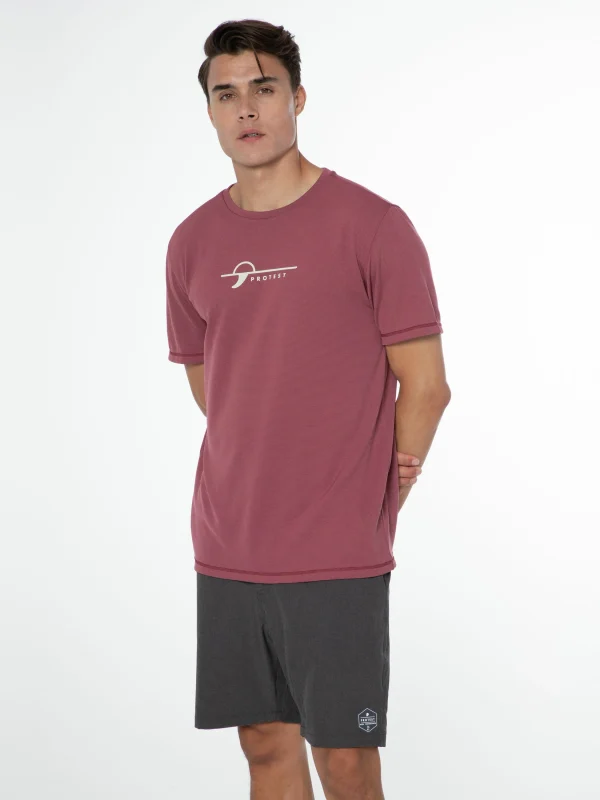 Protest Rashguard Short Sleeve “ PRTLEGUNDI In Roan Rougebordeaux 3